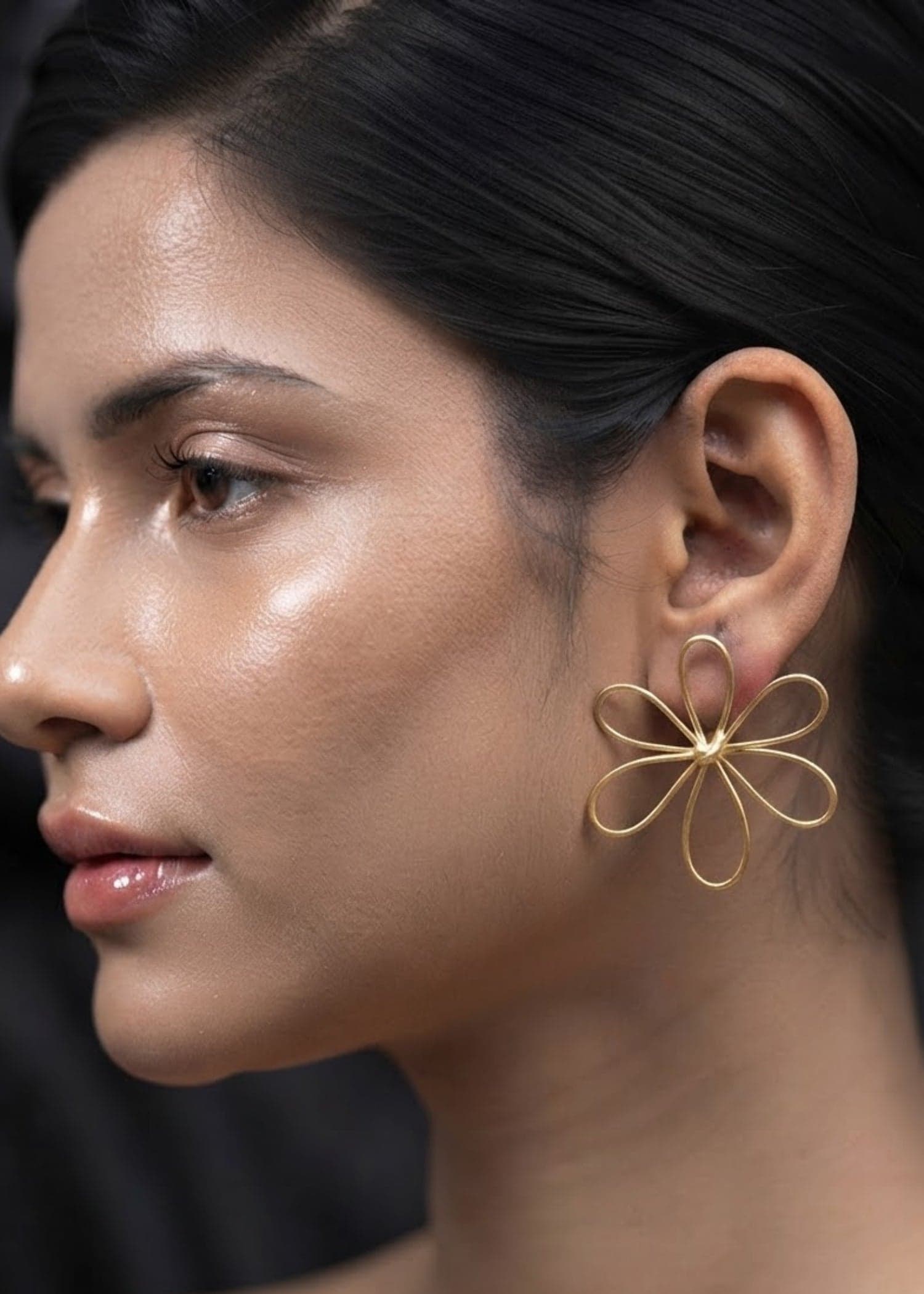 Handmade gold Wire Flower Lightweight Trendy studs