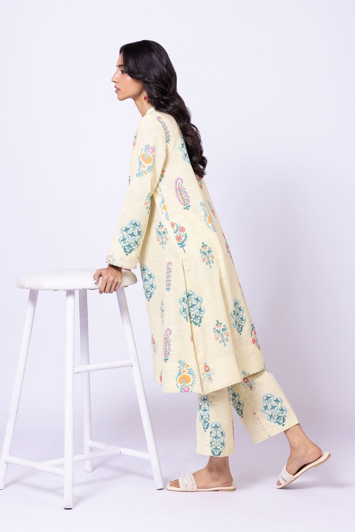 Printed Khaddar Pants - 25-10-10S4-02TB-VG